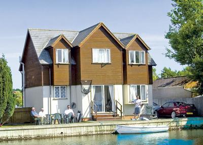 Summer Leisure Cottages