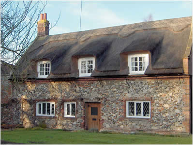 Cottage Winter