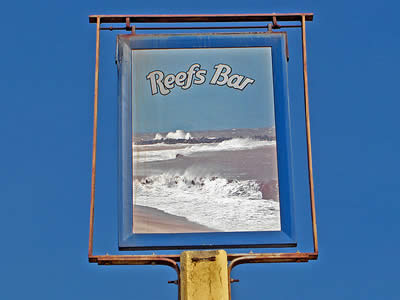 Reefs Bar